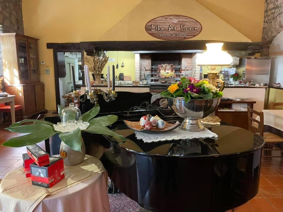 Borgo Antico Resort Bassano in Teverina Екстериор снимка